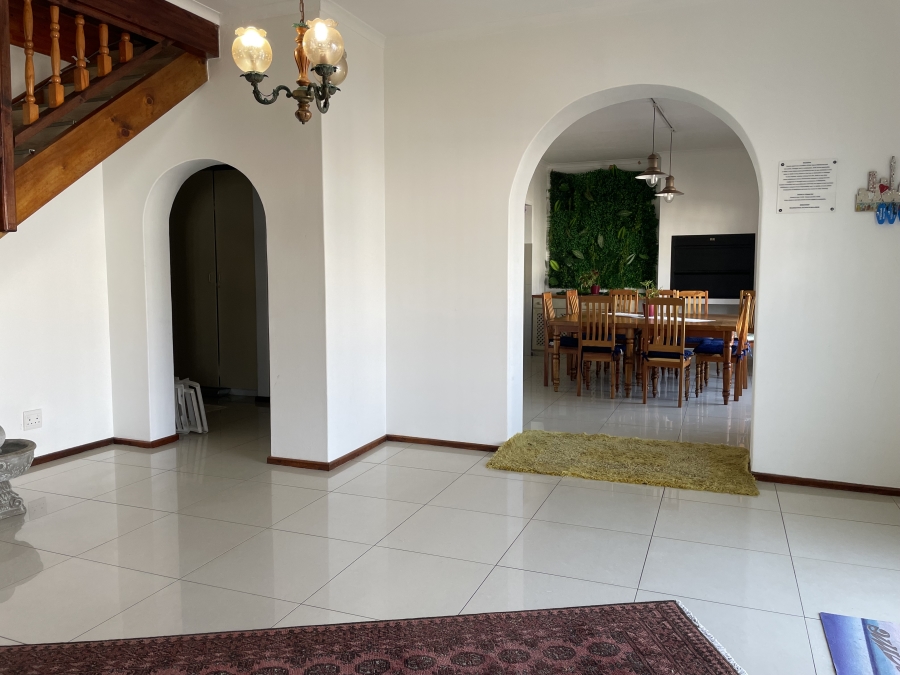7 Bedroom Property for Sale in Wilderness Central Western Cape